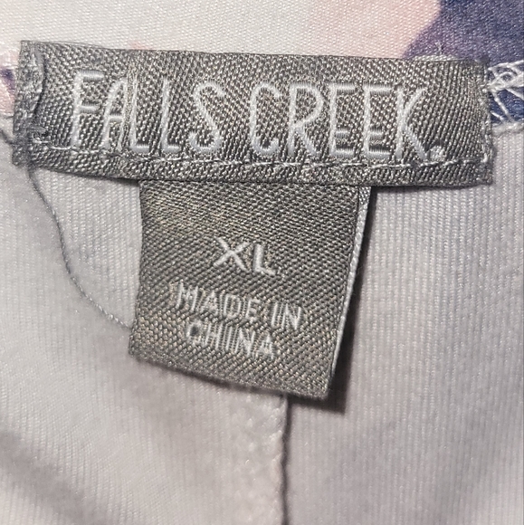 Falls Creek Floral Top Size XL - Picture 6 of 11